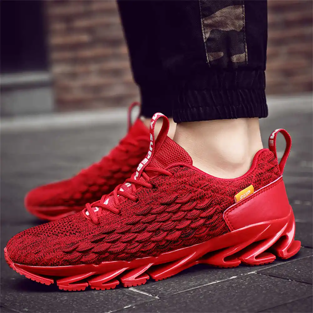 Sepatu berjalan ukuran 44 ukur - Quality Streetwear Brand ulasan dan harga