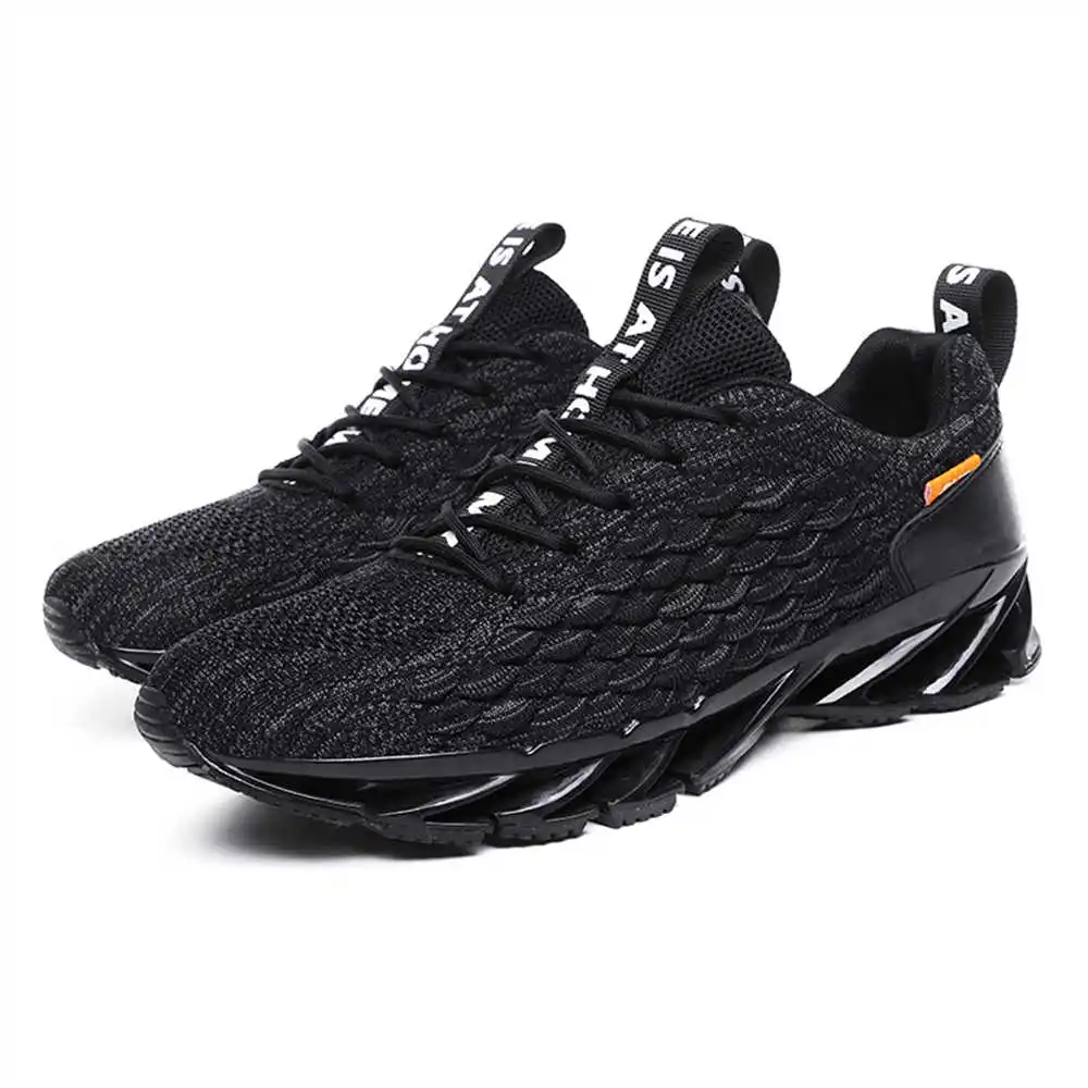 Sepatu berjalan ukuran 44 ukur - Quality Streetwear Brand ulasan dan harga